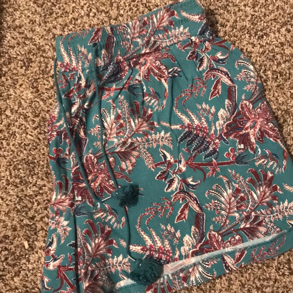 Super cute Loft flowy shorts